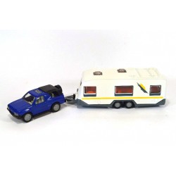 Opel Frontera with caravan