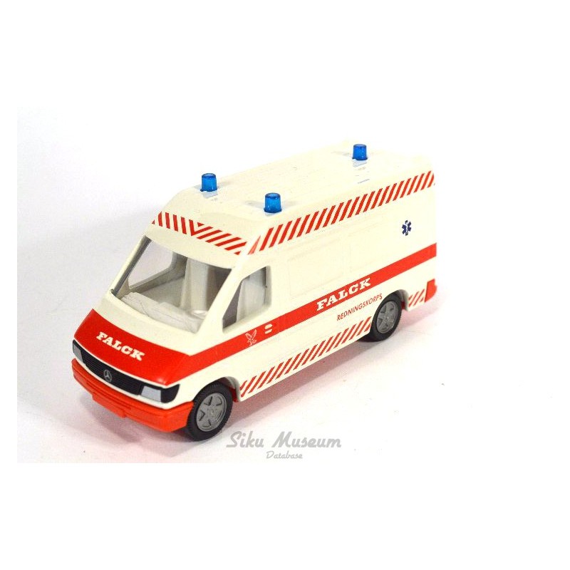 Mercedes Sprinter Rettungswagen Falck