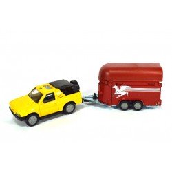 Opel Frontera mit PferdeanhÃ¤nger