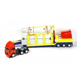 Iveco mit Tieflader und Waschanlage