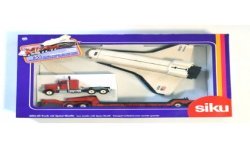Peterbilt with low loader and Space Shuttle
