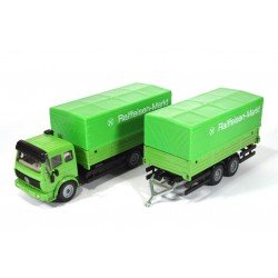 Mercedes SK mit Tandem-AnhÃ¤nger Raiffeisen-Markt