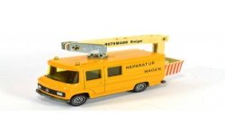 Mercedes 406 Reperaturwagen mit HebebÃ¼hne