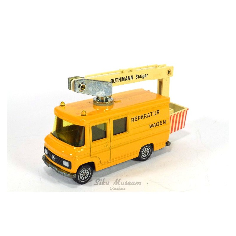 Mercedes 406 hoogwerker