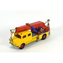 Mercedes mobile crane