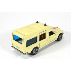 Mercedes 200 (W123) ambulance Malteser