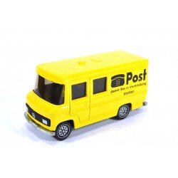 Mercedes 406 Pakketdienst