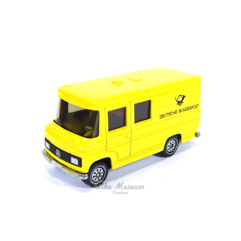 Mercedes 406 Parcel service