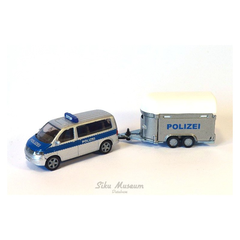 Volkswagen Transporter T5 met paardentrailer Polizei