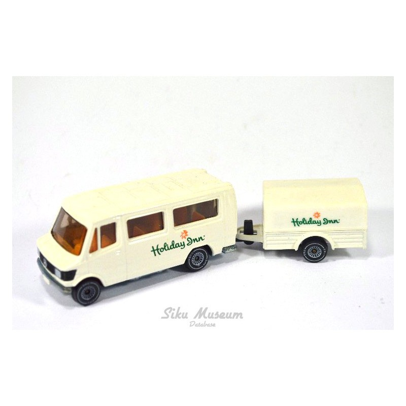 Mercedes 208 bus met aanhanger