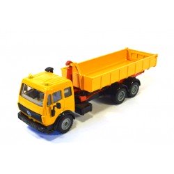 Mercedes SK with container