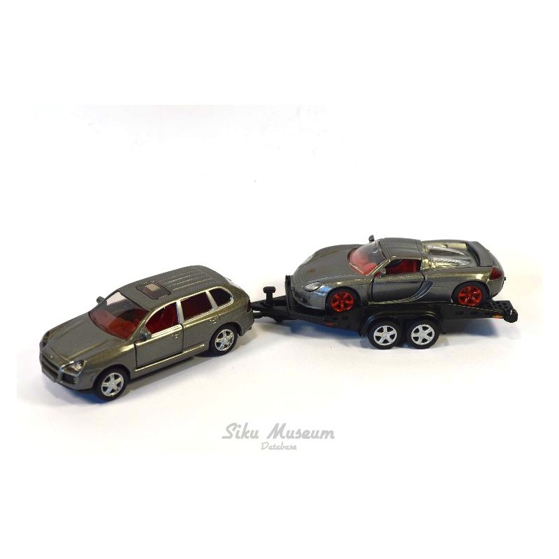 Porsche Cayenne with autotrailer and Porsche