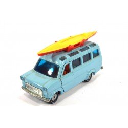 Ford Transit mit Boot