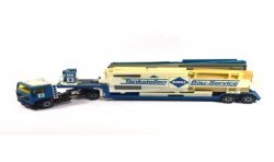 Volvo F10 mit Tieflader und ARAL Tankstelle