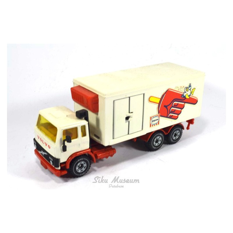 Volvo F7 turbo refrigerator truck Langnese