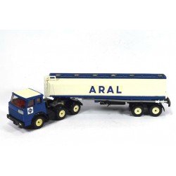 Hanomag-Henschel F 201S-2A Schwelm tanker ARAL