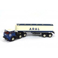 Hanomag-Henschel F 201S-2A Schwelm tanker ARAL