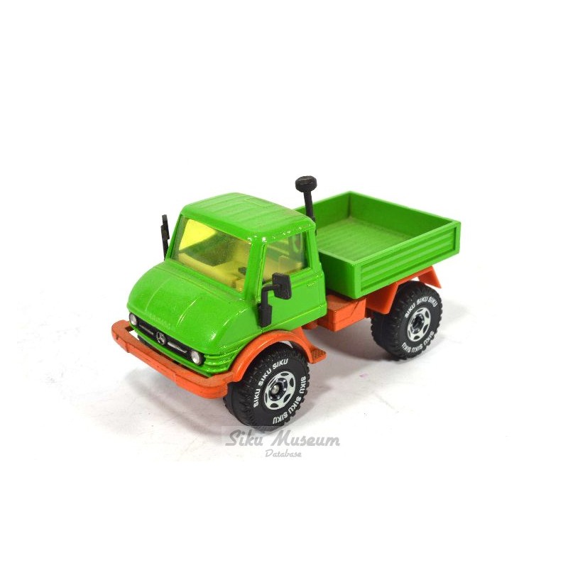 Mercedes Unimog U 406