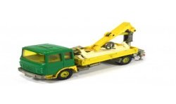 MAN with crane and guardrails