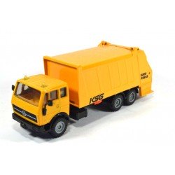 Mercedes 2232 refuse truck
