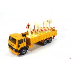 Volvo F7 road sign transport