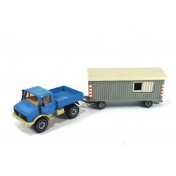 Mercedes Unimog 1500 met keet