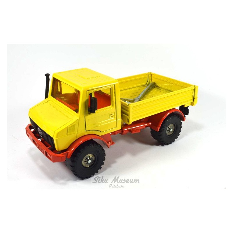 Mercedes Unimog 1500