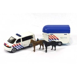 Volkswagen Transporter T6 with horse trailer Politie