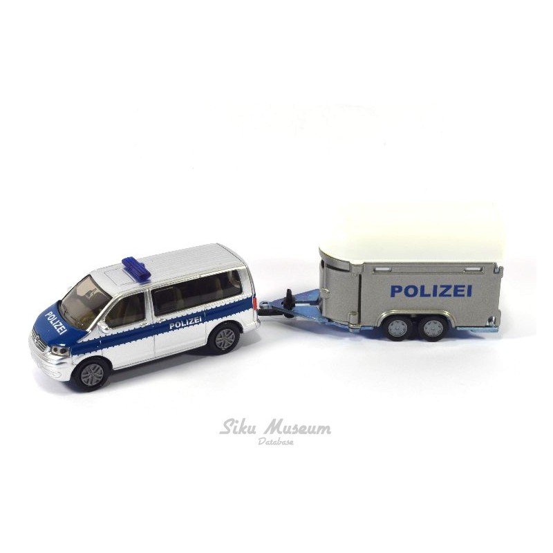 Volkswagen Transporter T5 with horse trailer Polizei