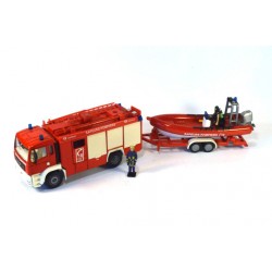 MAN TGA Rosenbauer Feuerwehr mit Boot Pompiers