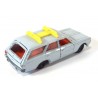 Opel Rekord Caravan met ski