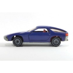Porsche 928