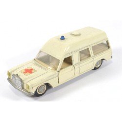 Mercedes 250/8 Binz Europ 1200 L Ambulance