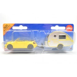 Volkswagen New Beetle met T@B caravan
