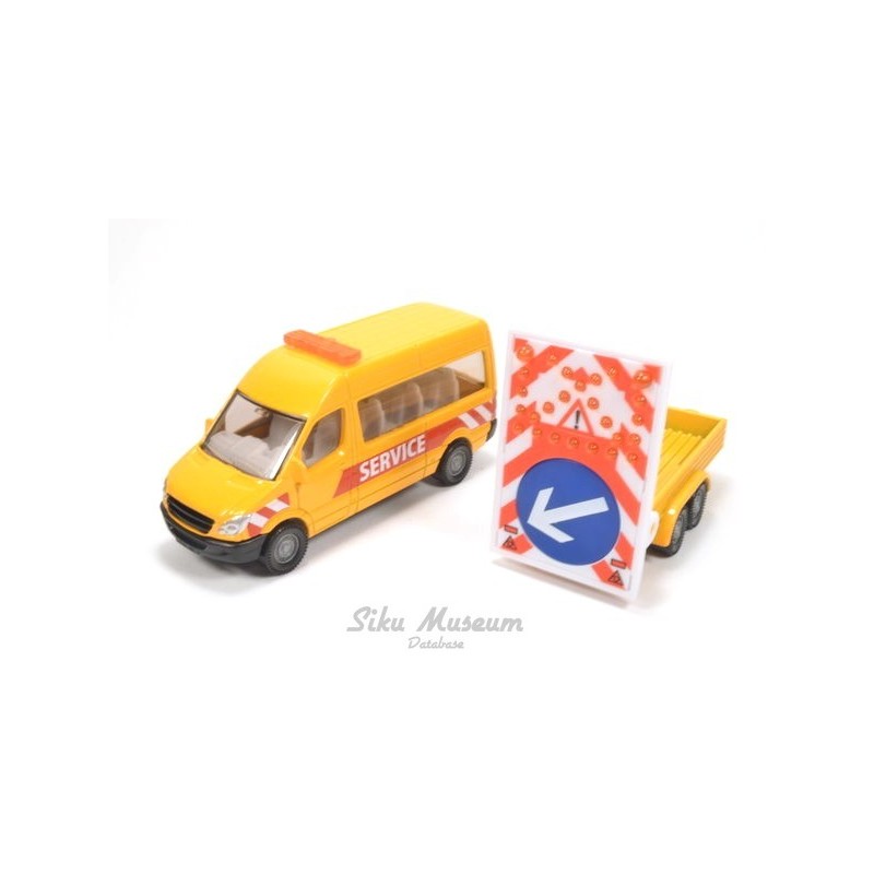 Volkswagen Crafter met trailer